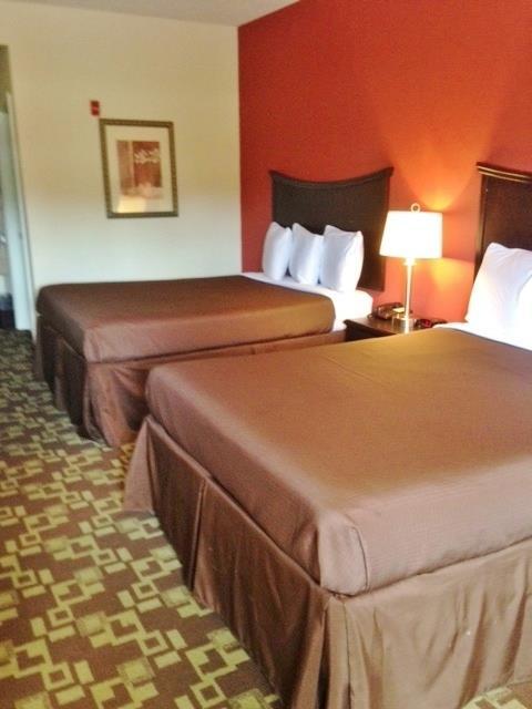 Americas Best Value Inn Byhalia Quarto foto